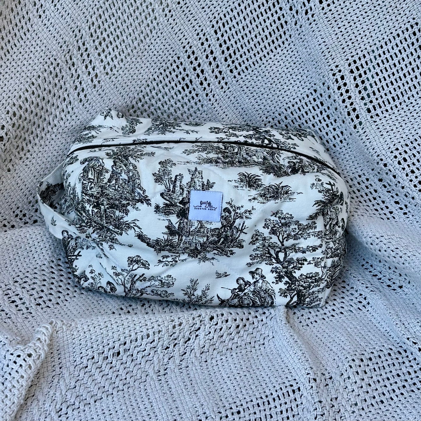 Black and White Toile XL Boxy